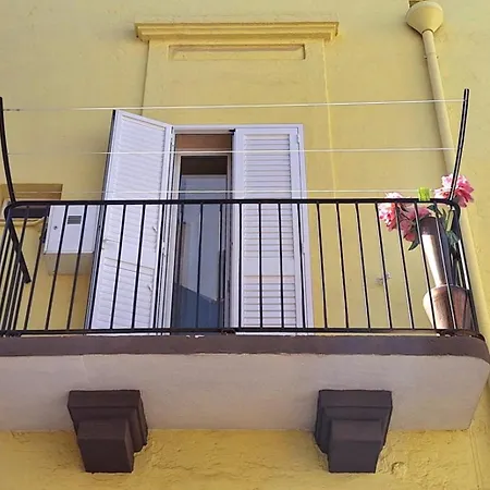 Donatella Bed & Breakfast 4*