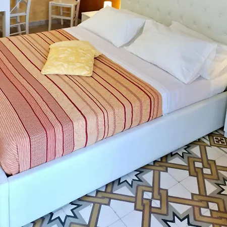 Donatella Frühstückspension 4*